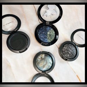 Bundle of 8 MAC Eyeshadows. Hard to find. Stored w/ care.excellent condition.